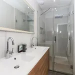 شقة Modern Walking Distance To Beach In Carre D'or *